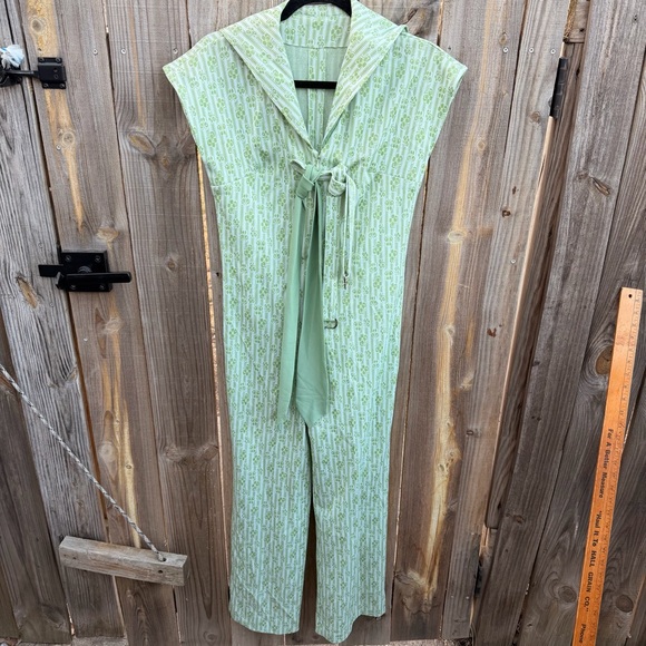 true vintage Pants - True Vintage Handmade Green Patterned Jumpsuit Size Small